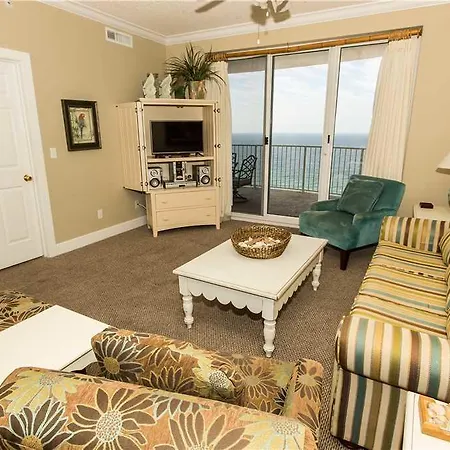 Twin Palms Apartment